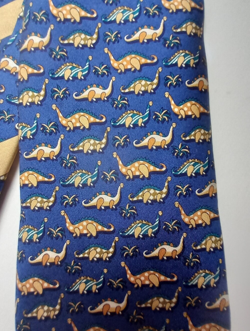 Vintage Unworn FERRAGAMO  dinosaur Print Tie